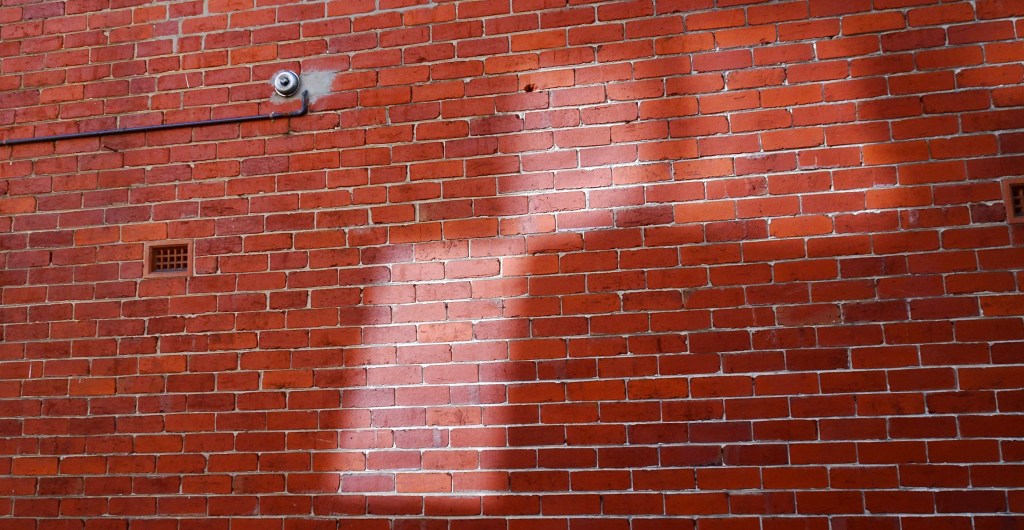 The angel and her&nbsp;silence